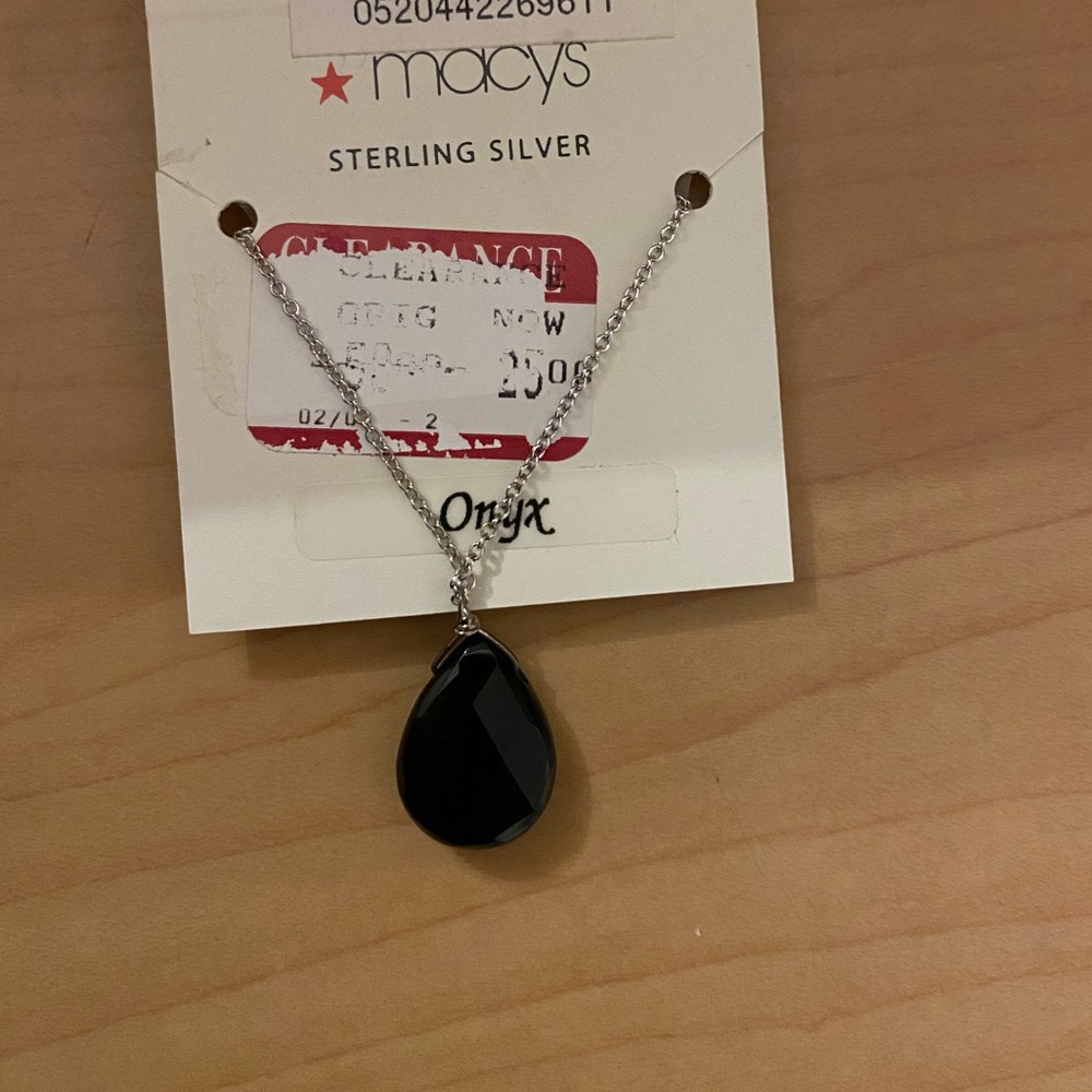 Black teardrop shaped necklace